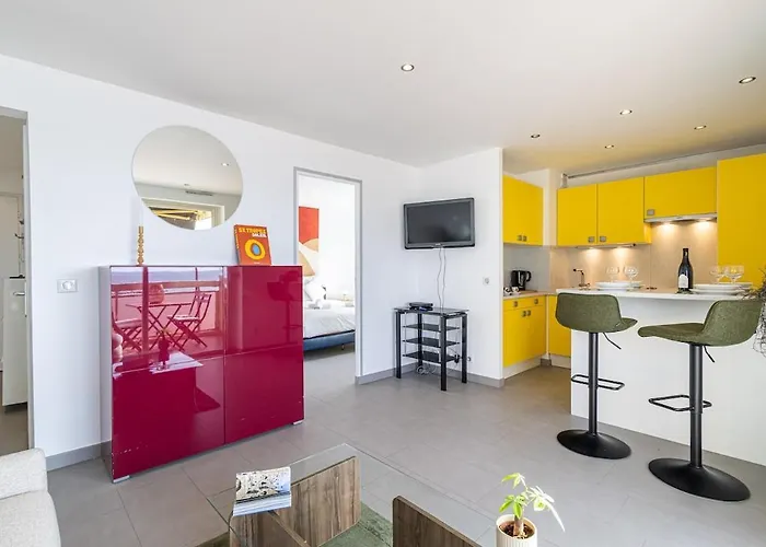 Stunning With Sea Front Terrace * Saint-Laurent-du-Var