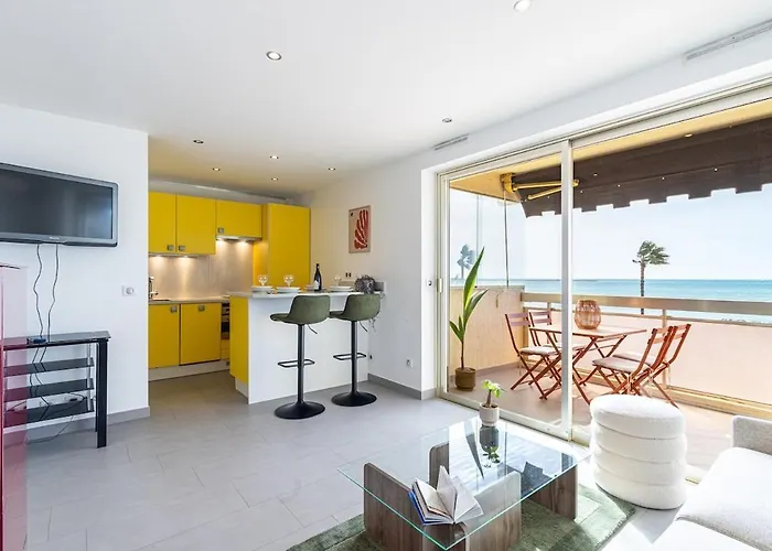 Lejlighed Stunning With Sea Front Terrace *