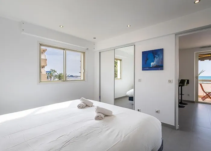 Stunning With Sea Front Terrace Lejlighed Saint-Laurent-du-Var